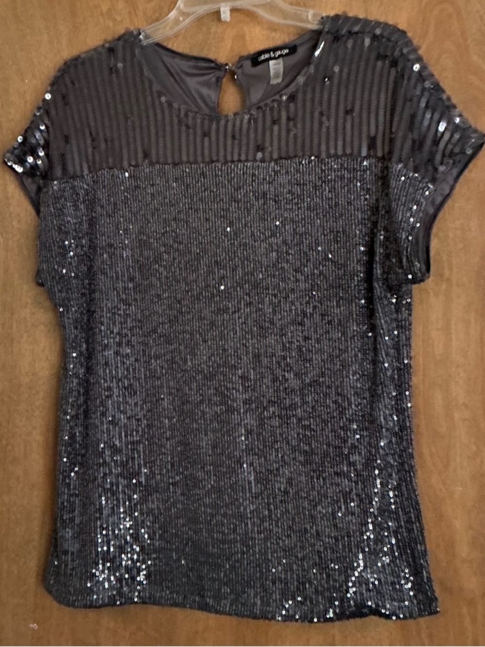 Cable & Gauge Short Sleeve Sequin-Embellished Charcoal Grey Top Keyhole Back L